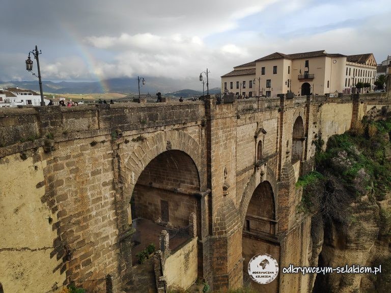 Puente Nuevo w Rondzie z bliska