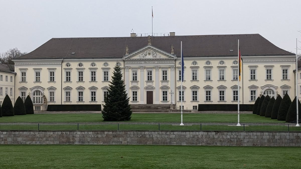 Pałac Bellevue – siedziba prezydenta Niemiec – na skraju parku Tiergarten