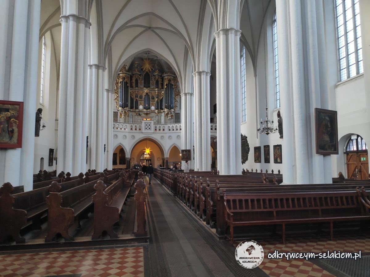 Wnętrze kościoła Mariackiego w Berlinie