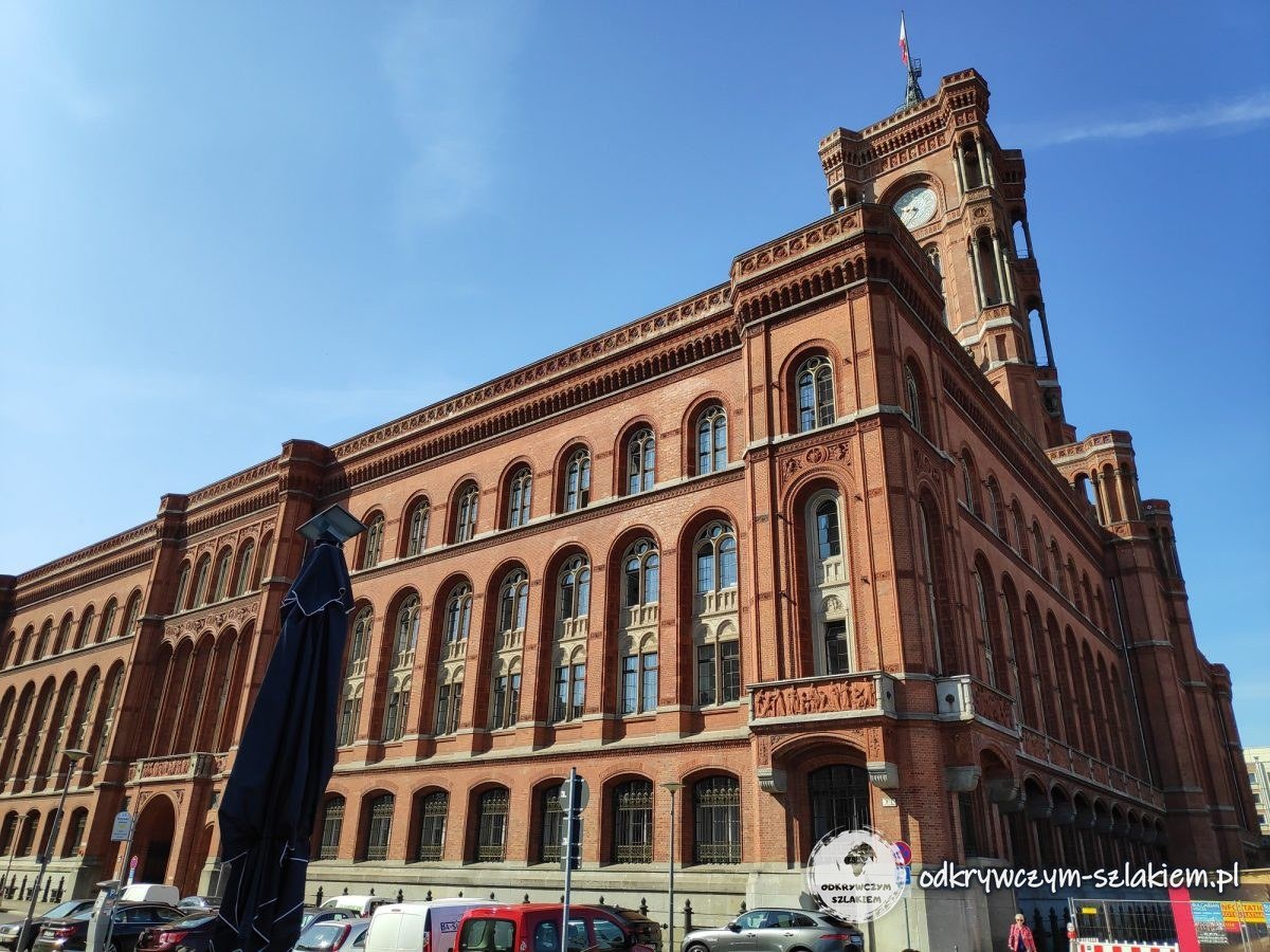 Czerwony Ratusz (Rotes Rathaus) w Berlinie