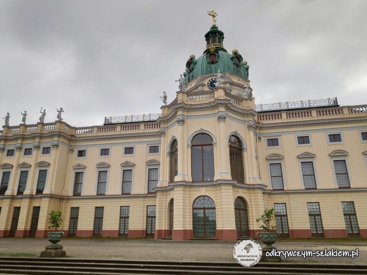 Skrzydło Pałacu Charlottenburg z kopułą