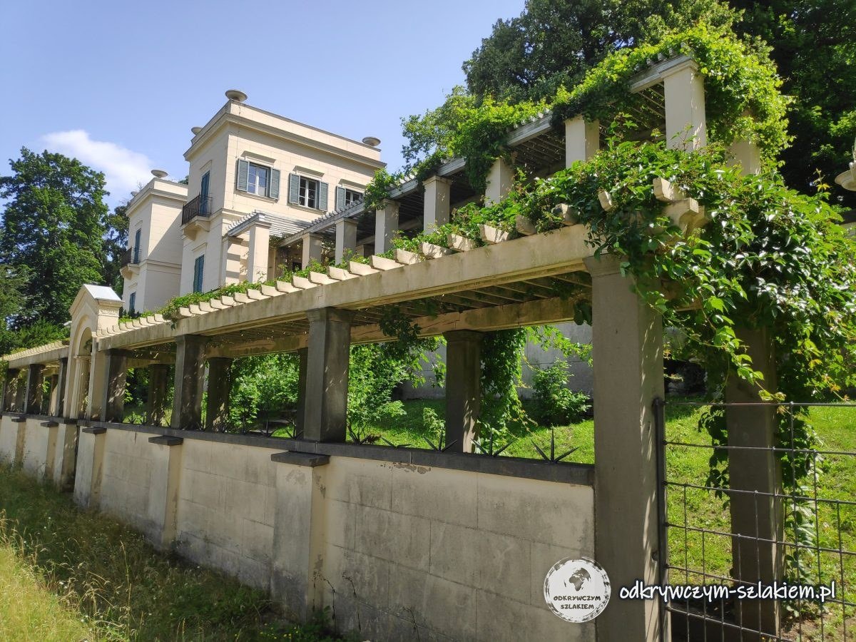 Pergola przy kasynie w parku Glienicke