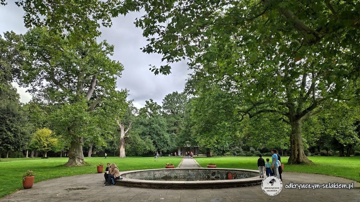 Park przy Pałacu Schönhausen