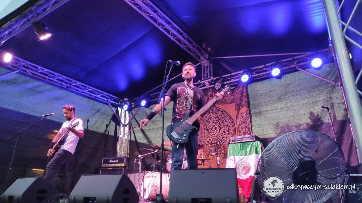 Zespół grający na Fête de la Musique w Berlinie