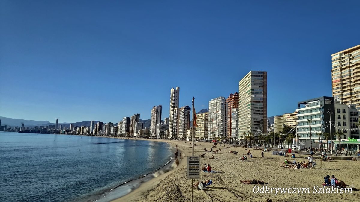 Plaża Llevant i wieżowce Benidorm