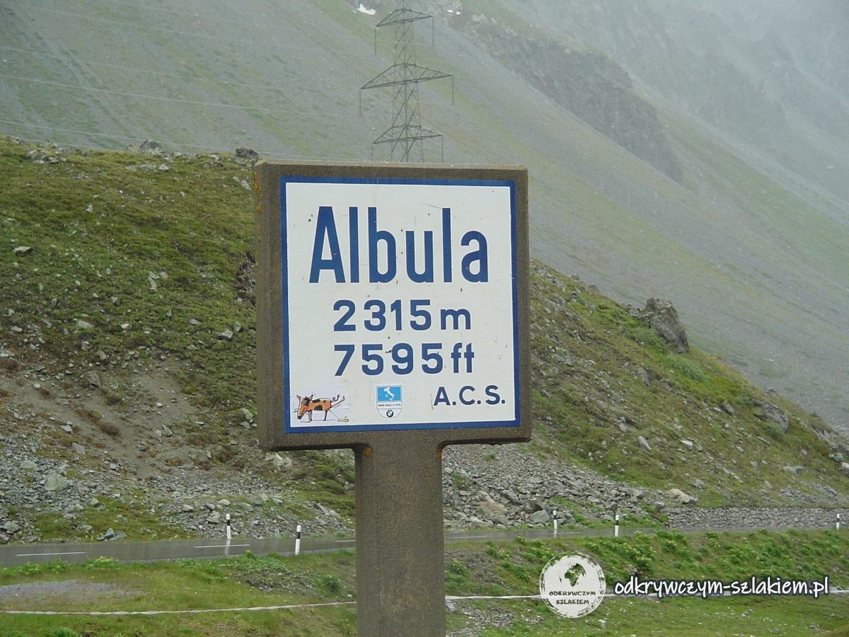 Tablica przełęczy Albula na wysokości 2315 m n.p.m.