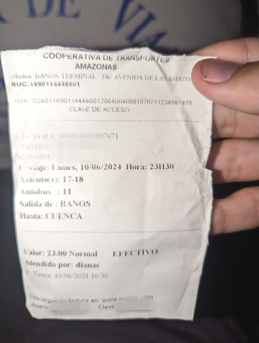 Bilet firmy Cooperativa de Transportes Amazonas na nocny autobus z Baños do Cuenca 10 czerwca 2024 o 23:30