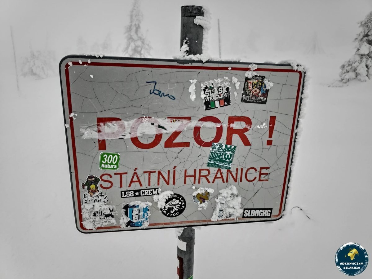 Tablica „Pozor! Státní hranice” na granicy polsko-czeskiej w Karkonoszach