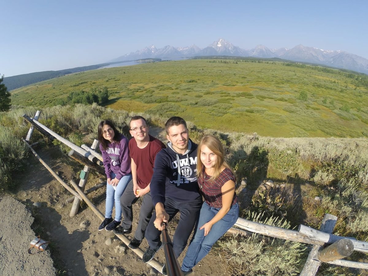 Pierwsze dni w Parku Narodowym Grand Teton – na tle łąk i pasma Teton