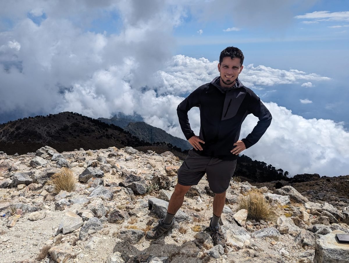 Na szczycie Tajumulco (4220 m), najwyższego wierzchołka Ameryki Środkowej, ponad chmurami