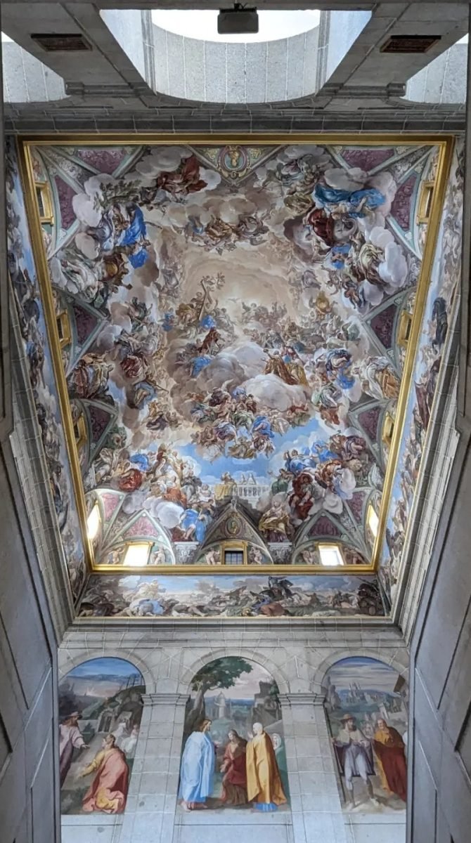Barokowy fresk na sklepieniu w zespole klasztorno-pałacowym El Escorial