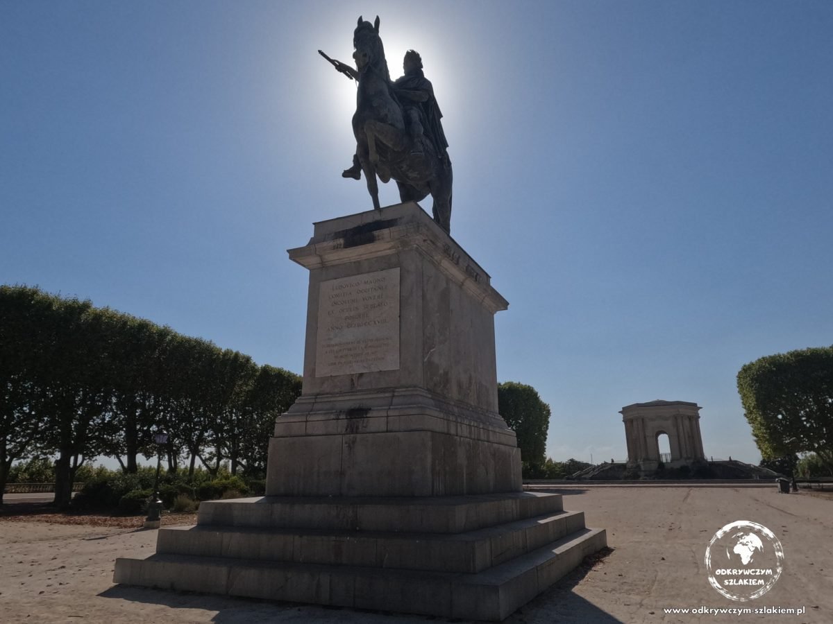 Pomnik konny Ludwika XIV na Promenade du Peyrou w Montpellier