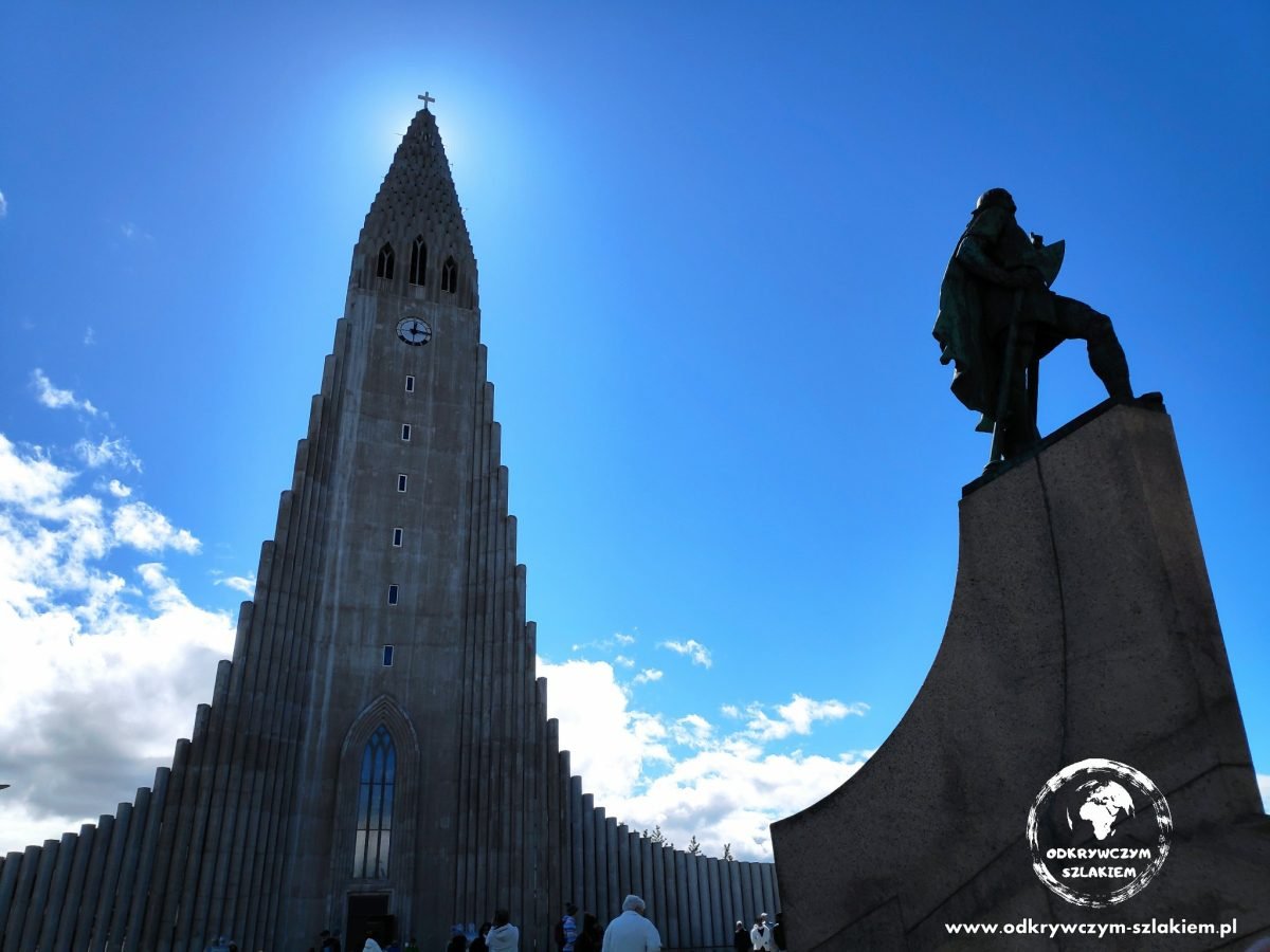 Kościół Hallgrímskirkja w Reykjaviku i pomnik Leifa Erikssona