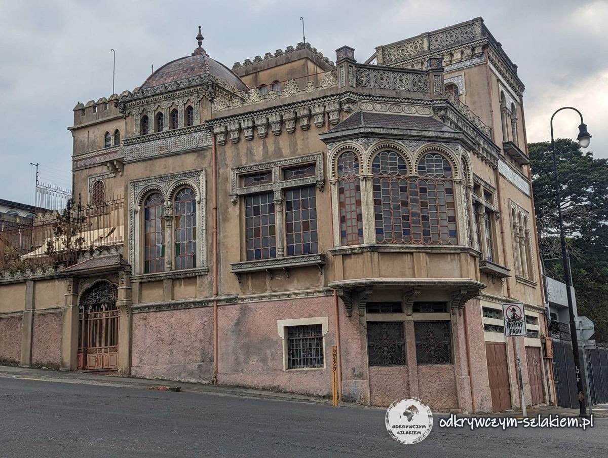 Zabytkowa kamienica w centrum San José