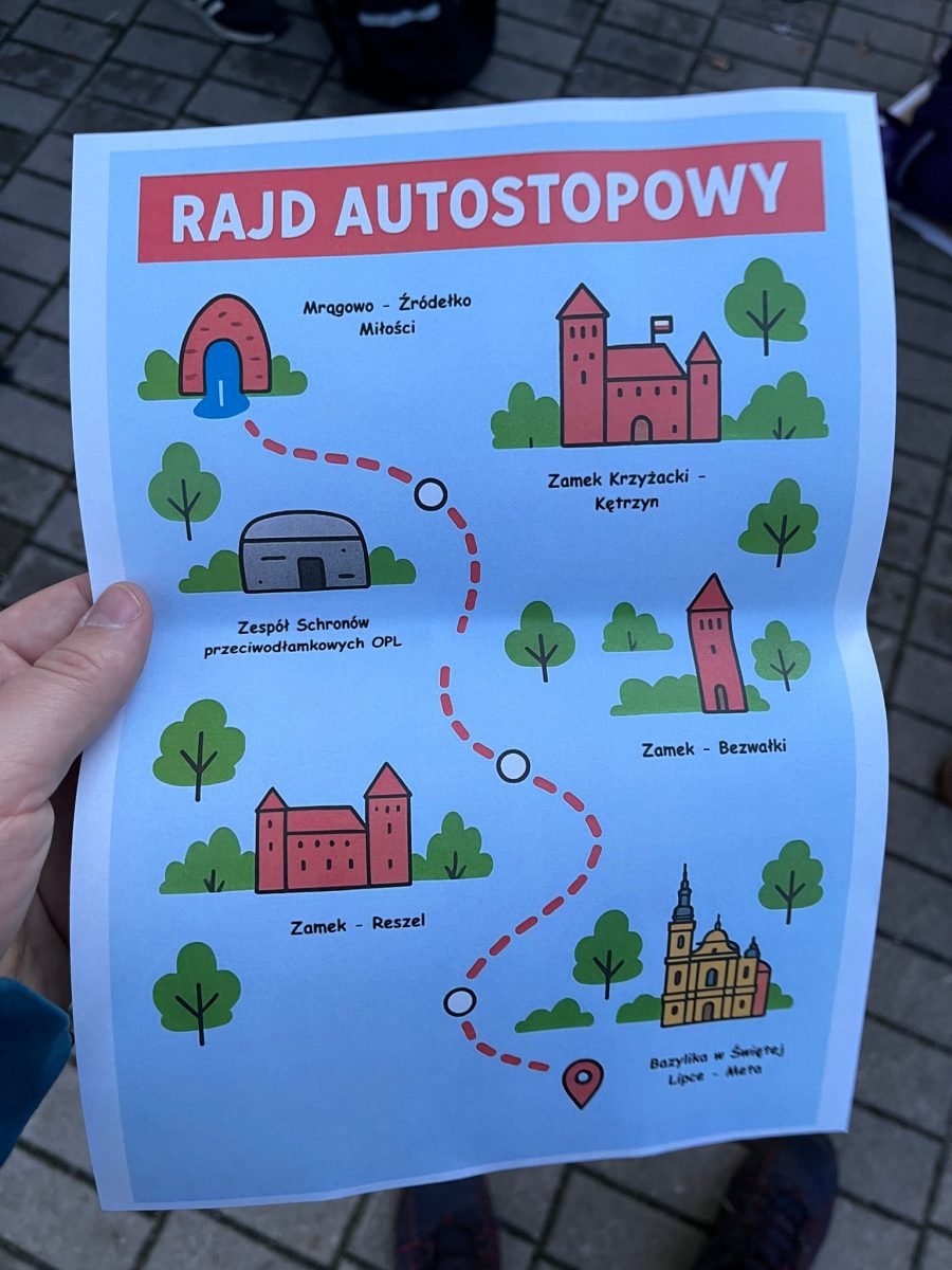 Kartka z mapką rajdu autostopowego z sześcioma punktami: od Źródełka Miłości w Mrągowie po bazylikę w Świętej Lipce