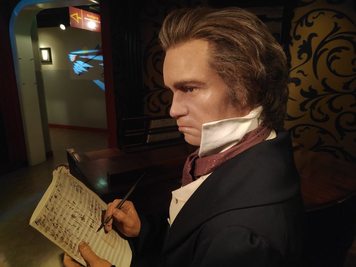 Figura Ludwiga van Beethovena z kartką nut – Madame Tussauds Berlin