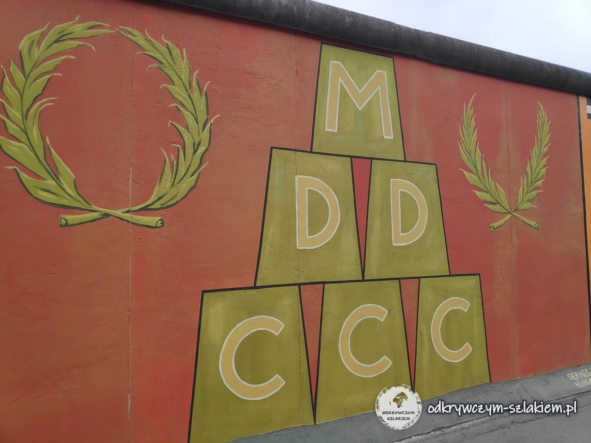 Mural z literami DDR i CCCP na East Side Gallery