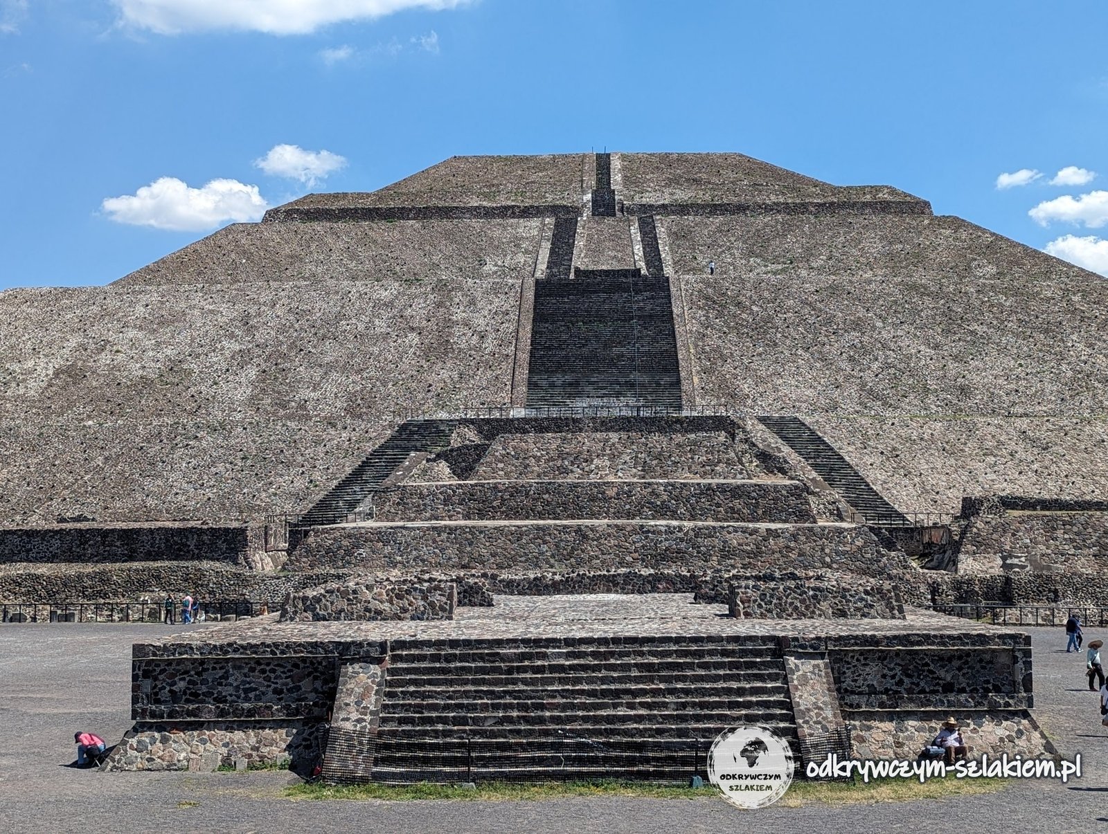 Piramida Słońca w Teotihuacán koło Mexico City