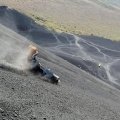 Zjazd na desce po zboczu wulkanu Cerro Negro, Nikaragua