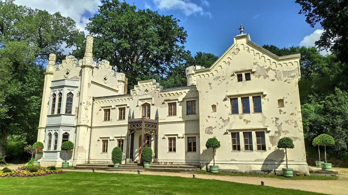 Mały Pałac (Kleines Schloss) w parku Babelsberg