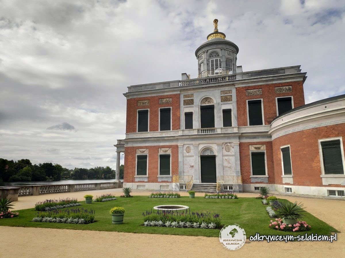 Marmurowy Pałac nad jeziorem Heiliger See