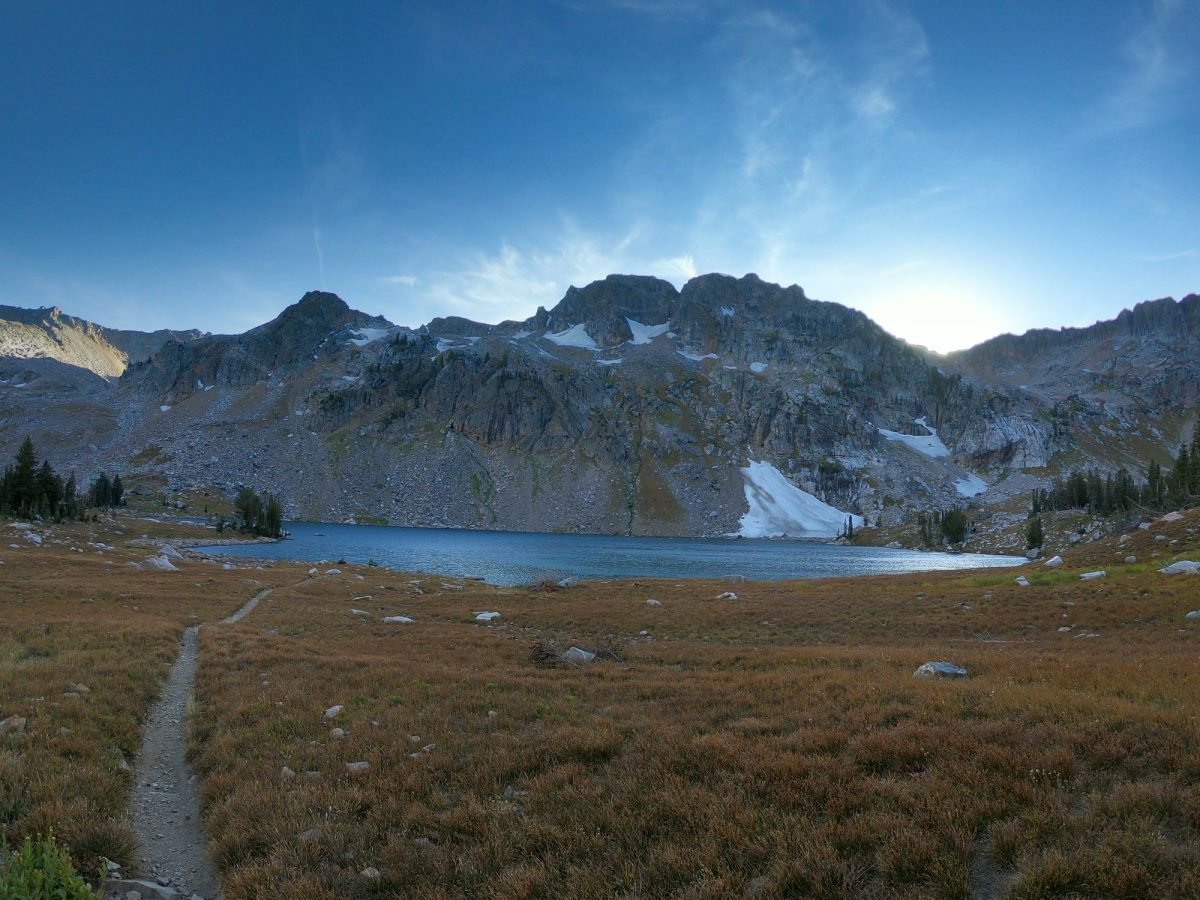 Lake Solitude w północnej odnodze Cascade Canyon