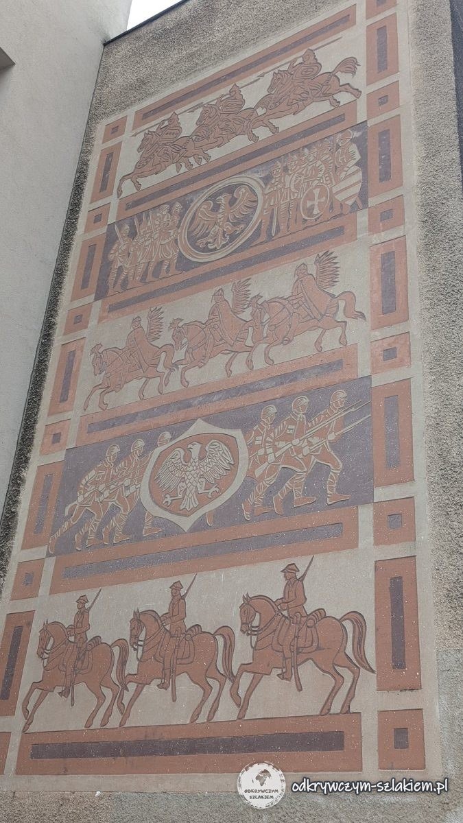 Sgraffito mit Rittern, Adler und Husaren an einem Haus am Kościuszko-Markt in Białystok