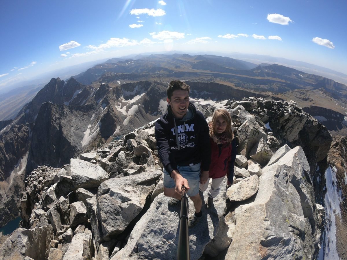 Skały na szczycie South Teton
