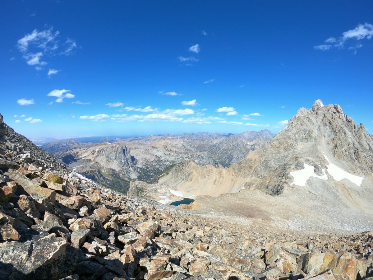 Widok z grani South Teton na sąsiednie szczyty