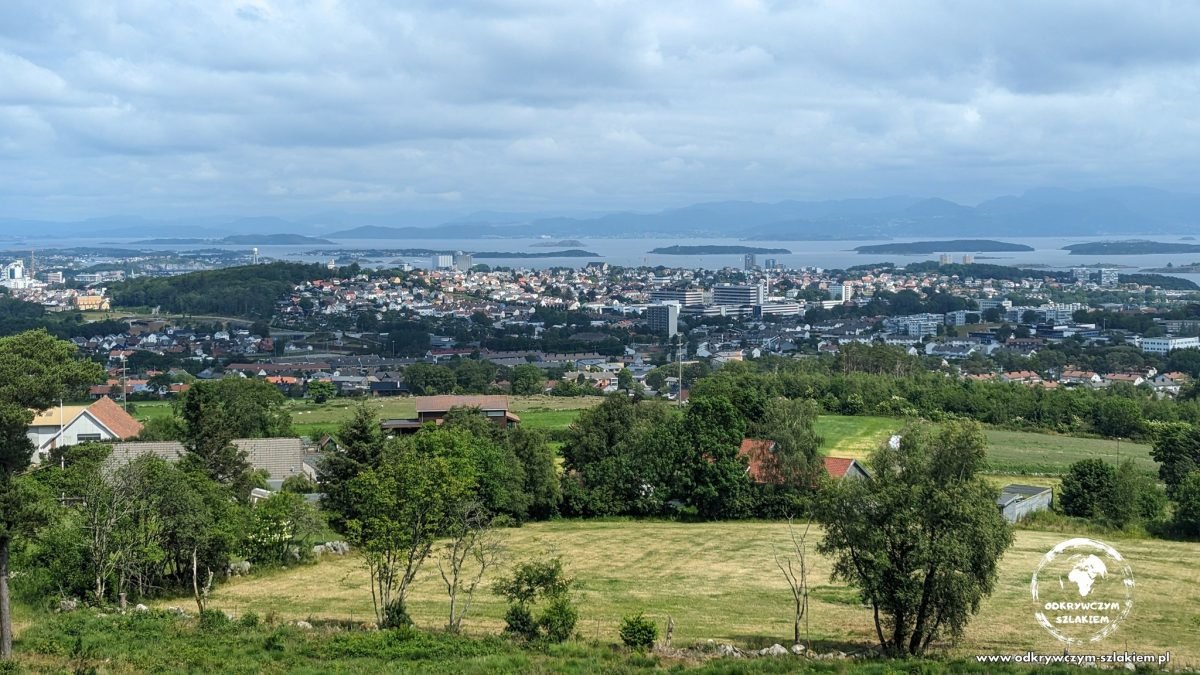 Panorama Stavanger z wieży Ullandhaugtårnet