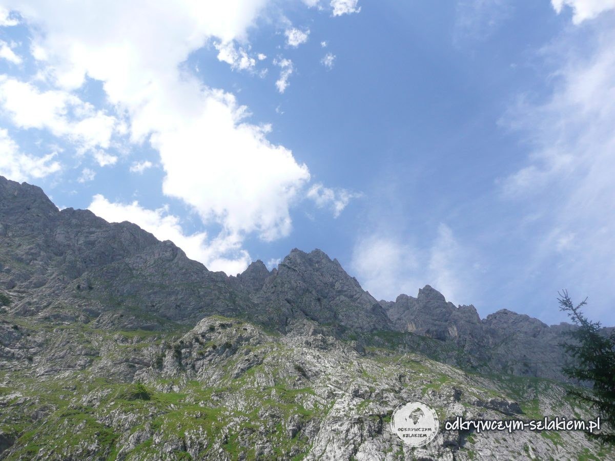 Skaliste szczyty nad doliną Höllental