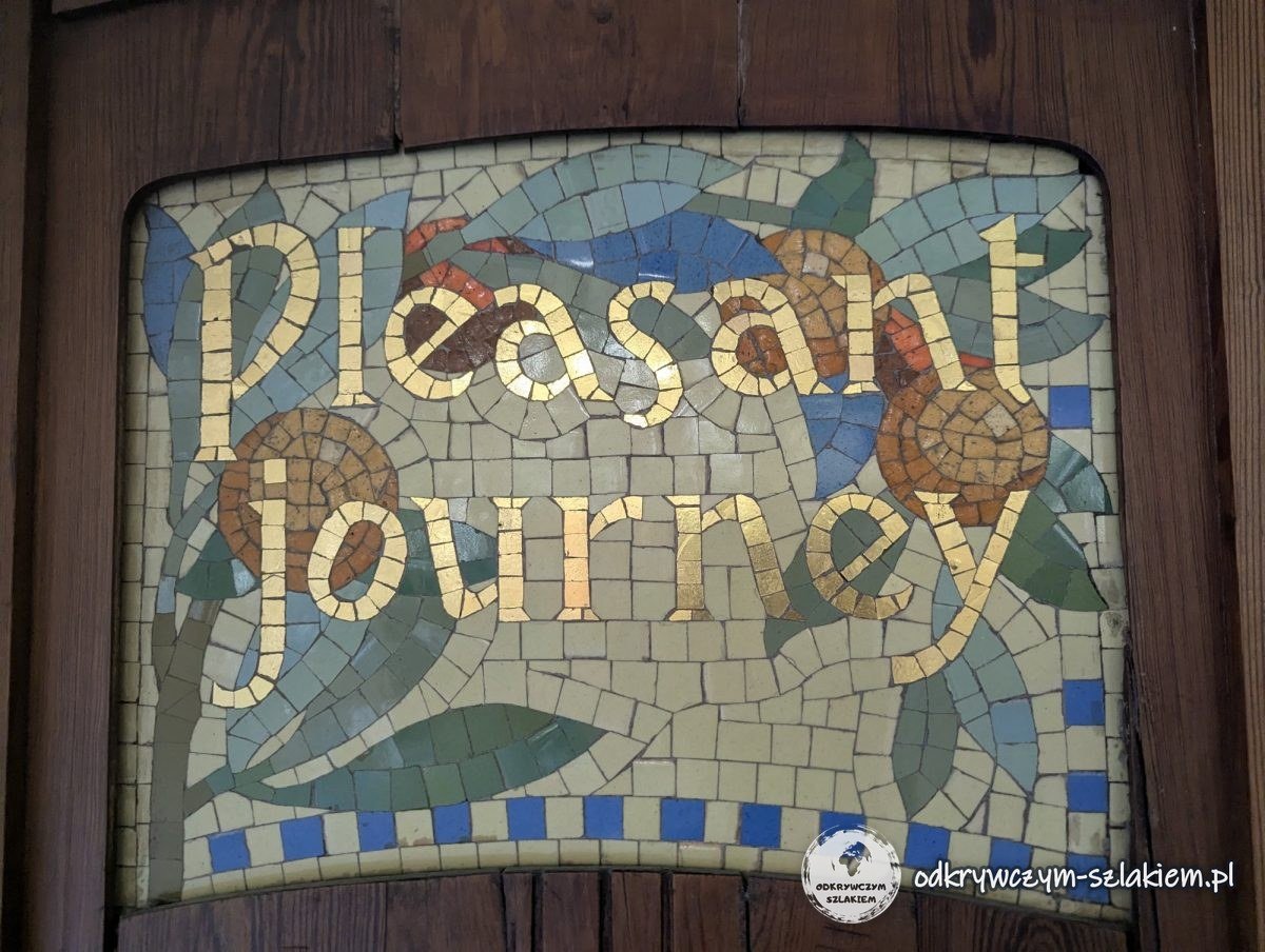 Mozaika „Pleasant journey” na dworcu w Walencji