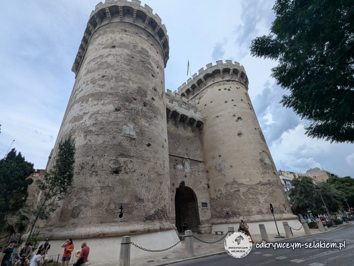 Torres de Quart – średniowieczna brama miejska w Walencji