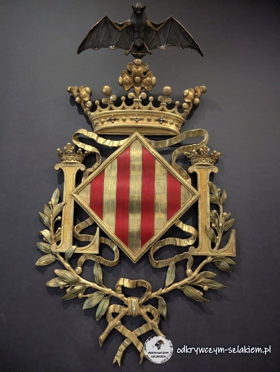 Herb Walencji z nietoperzem w muzeum w ratuszu