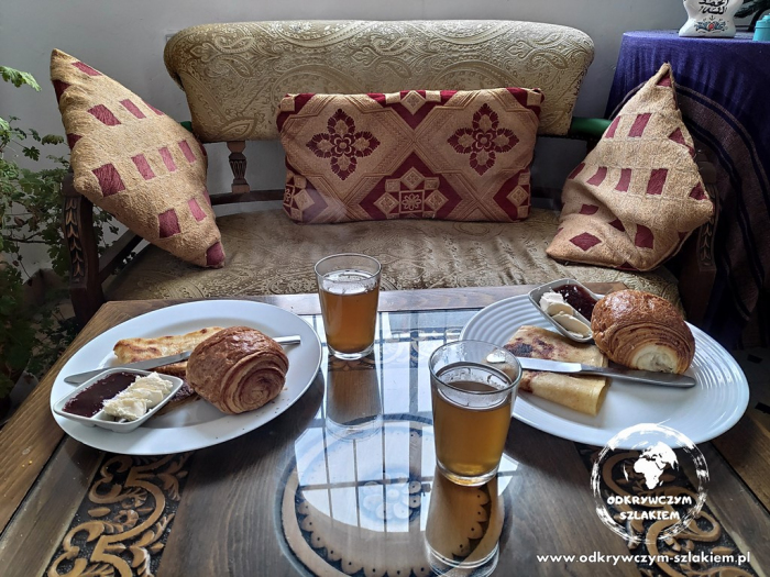 śniadanie w hostelu - Tanger